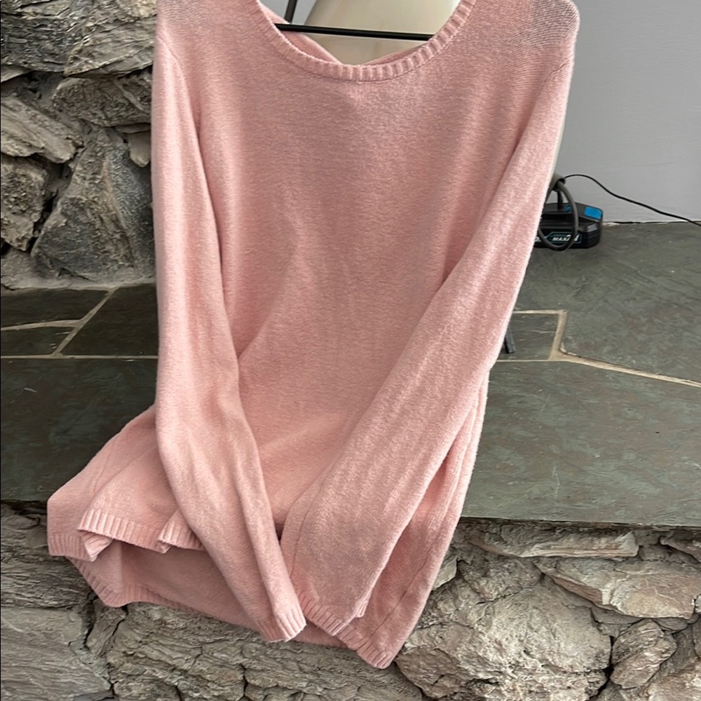 Elegant Pink Women's Sweater